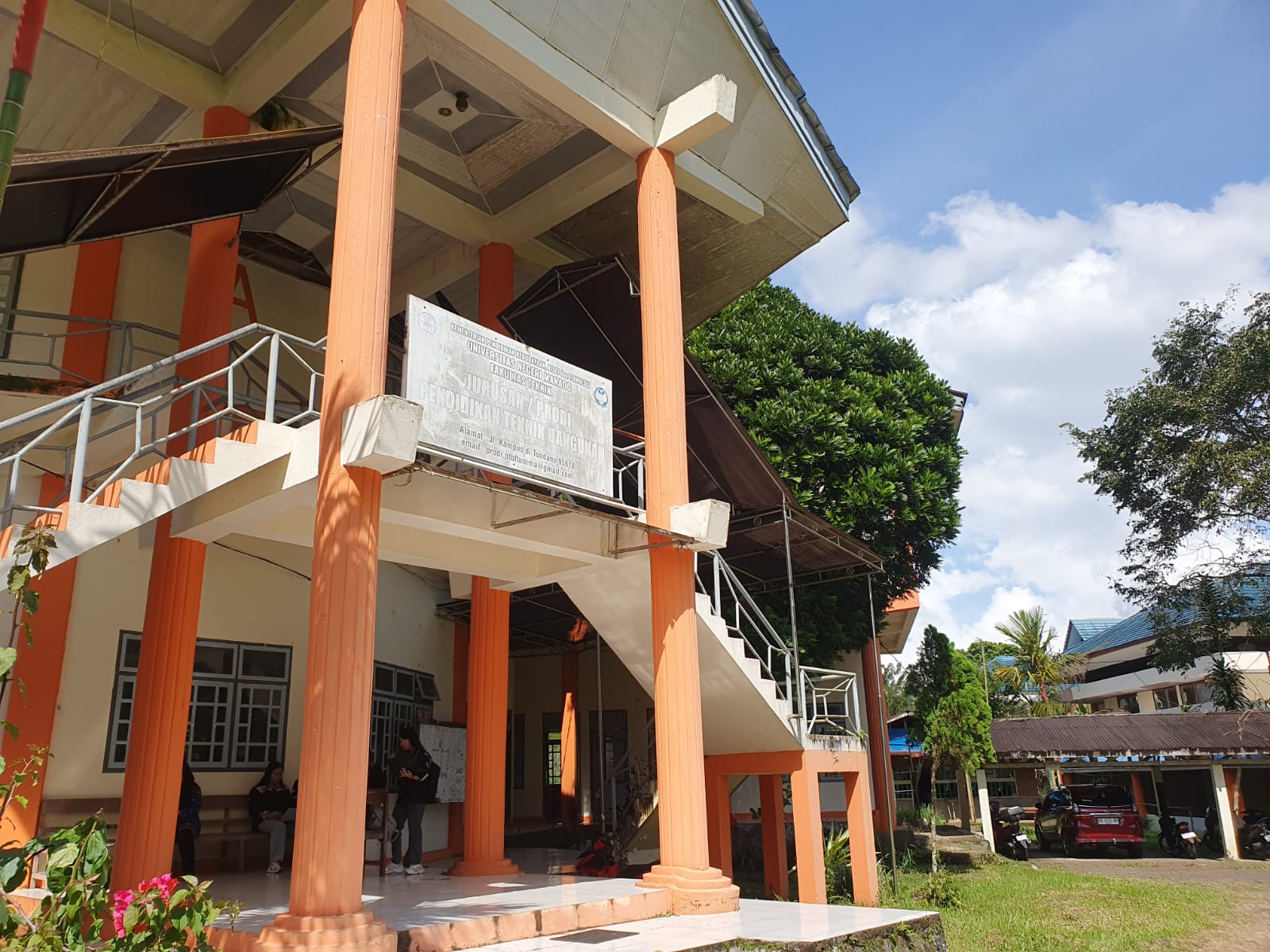 PENDIDIKAN TEKNIK BANGUNAN 